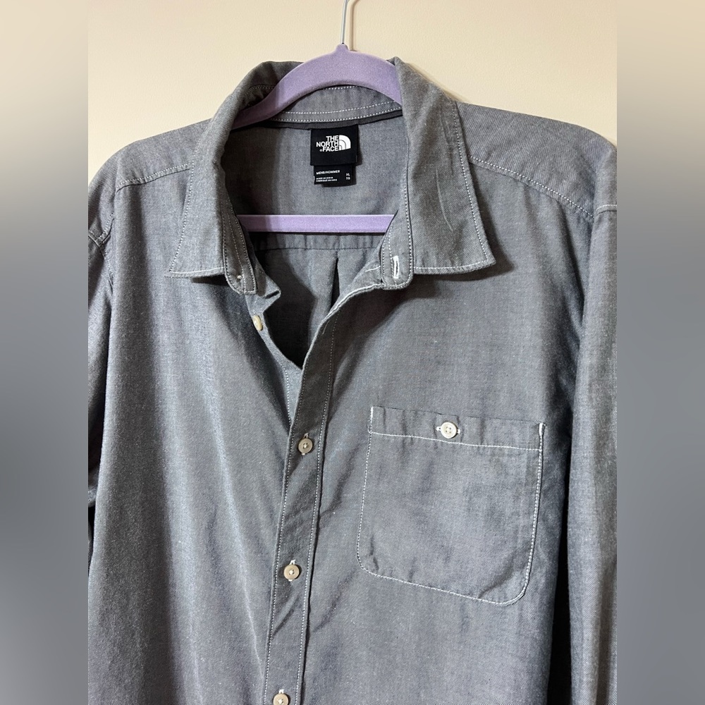 Men’s the North Face Button Down